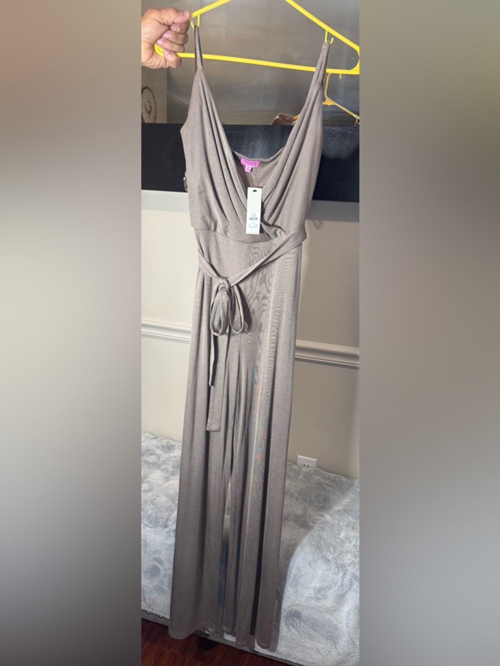 NWT Francesca’s Mi Ami Mushroom Taupe Wide Leg Jumpsuit - Size Small